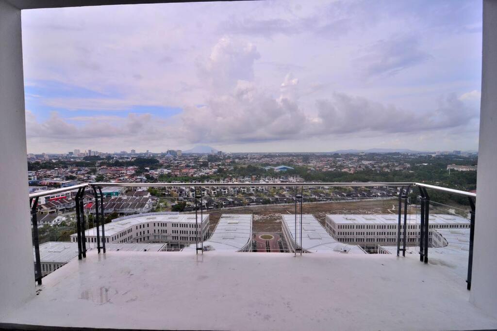 Lovely Vivamall City View With 2 Card Lv12 Kuching Zewnętrze zdjęcie